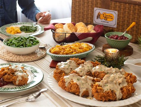 cracker barrell open thanksgiving